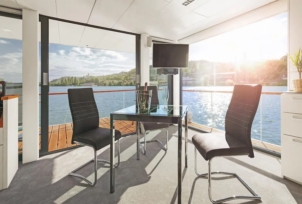 Botel Vipliving Houseboat Hotel Praga República Checa