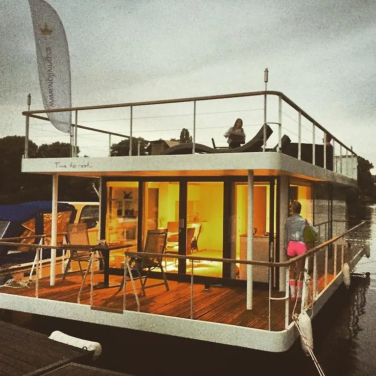 Botel Vipliving Houseboat Hotel Praga